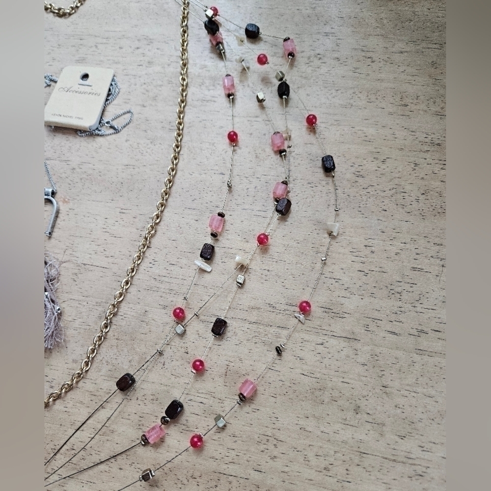 Necklaces set of 3 - Picture 6 of 6